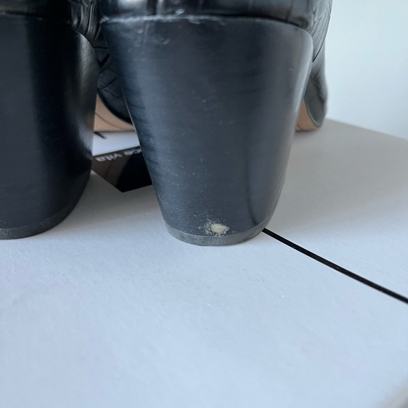 Dolce Vita black snake skin booties - Picture 4 of 7